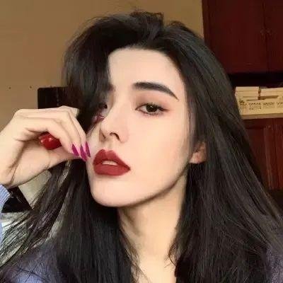 住在我身体里的那个她